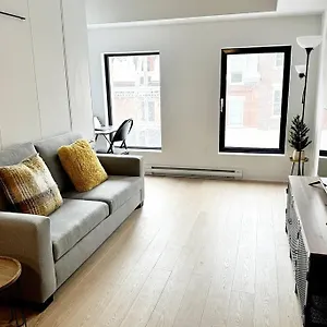 1406 Sainte Elisabeth Montreal